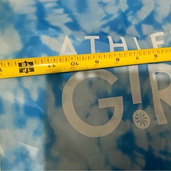 Athleta Girl Draw String Bag gym bag sky blue with clouds  shoestring draw - Picture 5 of 5
